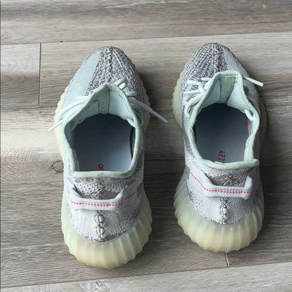 Yeezy Boost Blue Tint (SOLD) - Picture 3 of 4